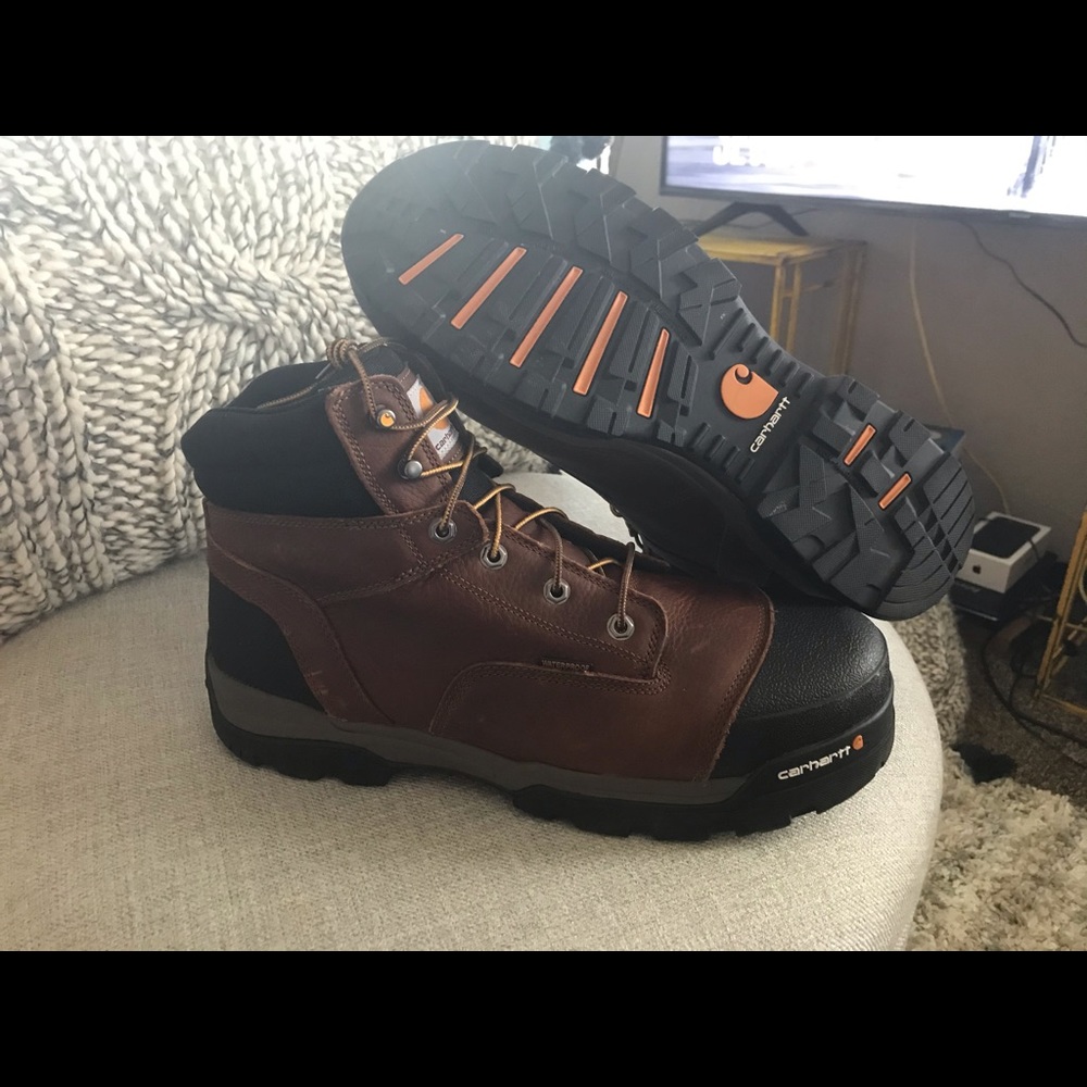 Carhartt Leather waterproof steel toed workboots.